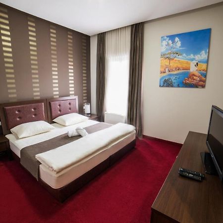 Hotel Atlas Ugljevik Екстериор снимка