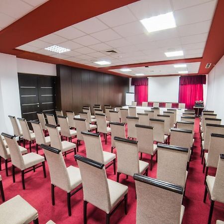 Hotel Atlas Ugljevik Екстериор снимка